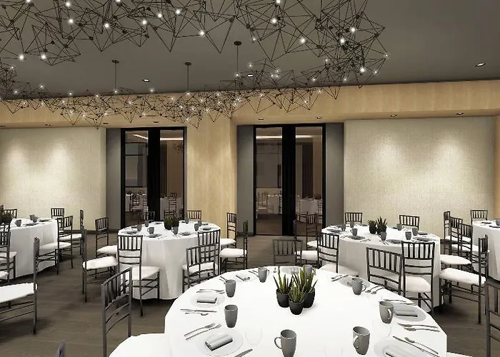 Ac Worth Downtown Hotel