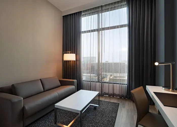 Ac Worth Downtown 4*