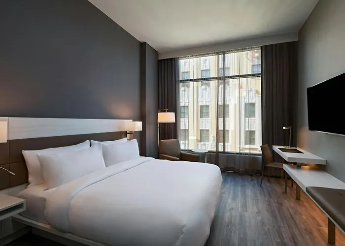Ac Worth Downtown 4*