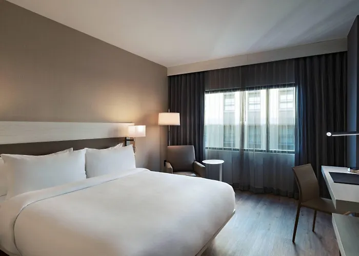 Ac Worth Downtown Hotel