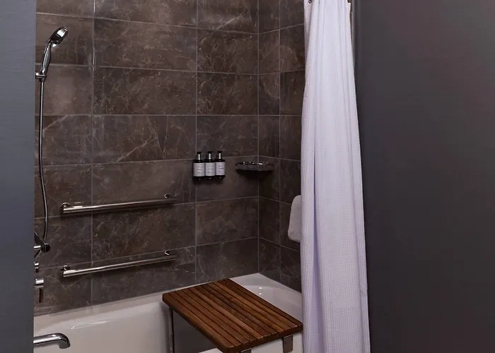 Hotel Ac Worth Downtown 4*